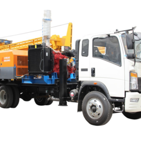 Giàn khoan giếng nước gắn trên xe FYC350